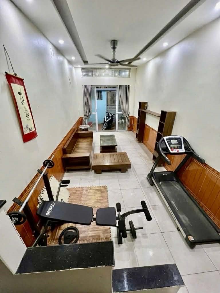 NHÀ GẦN PHỐ TÔN THẤT TÙNG_47m2 x 4T_GẦN Ô TÔ_NGÕ THÔNG, nhỉnh 10 tỷ